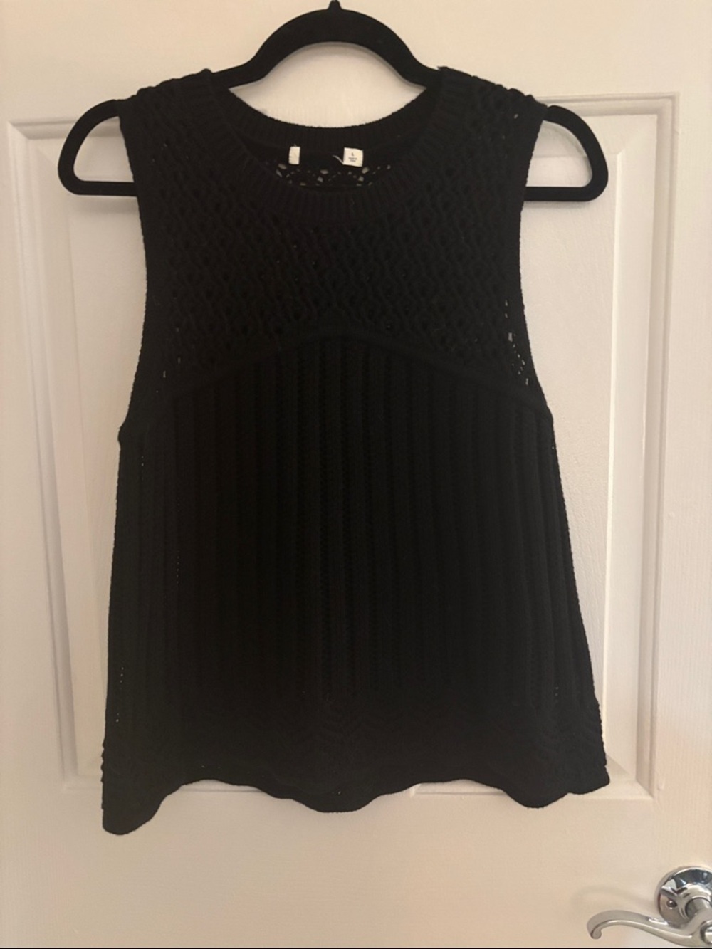 Textured Black Knit Sleeveless Tank Top